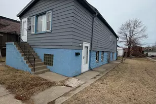 602 E 150th St, East Chicago, IN 46312 - Photo 2