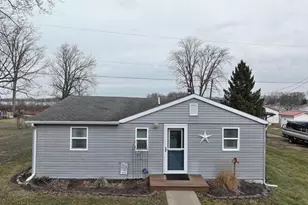 11446 W South Park Rd, Kewanna, IN 46939 - Photo 4