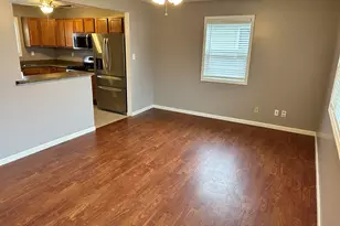 1209 W 1st Pl, Hobart, IN 46342 - Photo 4