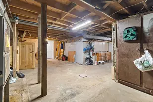 214 Woodlawn Ave, Chesterton, IN 46304 - Photo 44