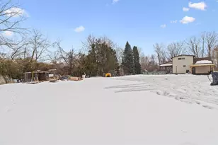 214 Woodlawn Ave, Chesterton, IN 46304 - Photo 52