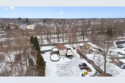 214 Woodlawn Avenue, Chesterton, IN 46304 - Photo 2