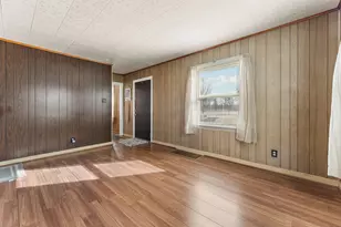 1009 River Dr, Hammond, IN 46324 - Photo 4