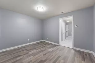 3906 Catalpa St, East Chicago, IN 46312 - Photo 4