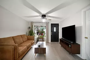 3820 Swift St, Hobart, IN 46342 - Photo 8