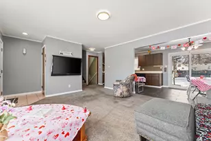 310 N Jay St, Griffith, IN 46319 - Photo 4