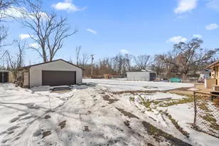 140 Lexington St, Valparaiso, IN 46385 - Photo 22