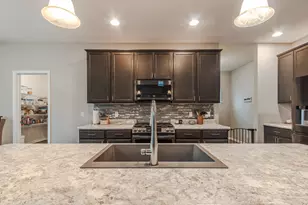 1674 Gustafson Ave, Chesterton, IN 46304 - Photo 10