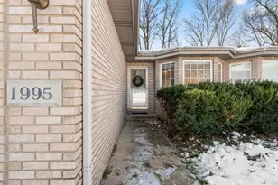 1995 Texas St, Chesterton, IN 46304 - Photo 2