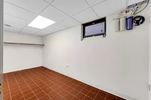 1511 35th St, Munster, IN 46321 - Photo 36