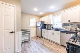 6923 Alabama Ave, Hammond, IN 46323 - Photo 10