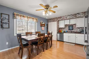 403 Sherman Dr, Valparaiso, IN 46385 - Photo 6