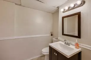 6720 Carolina Ave, Hammond, IN 46323 - Photo 24