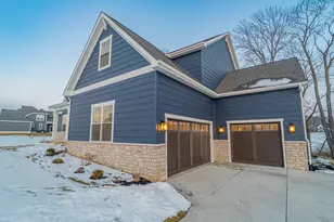 2900 Whispering Brk Ln, Valparaiso, IN 46385 - Photo 4