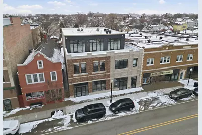 1540 119th Street #201, Whiting, IN 46394 - Photo 2