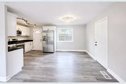 6651 Rhode Island Avenue, Hammond, IN 46323 - Photo 4