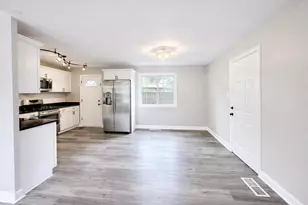 6651 Rhode Island Ave, Hammond, IN 46323 - Photo 4