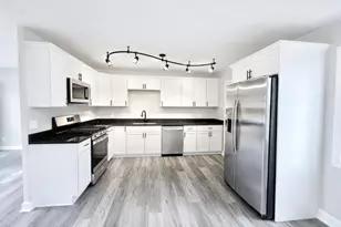 6651 Rhode Island Ave, Hammond, IN 46323 - Photo 2