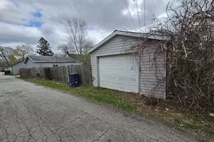 618 Dupage St, Michigan City, IN 46360 - Photo 4