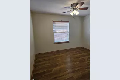 1743 W 86th Lane, Merrillville, IN 46410 - Photo 4