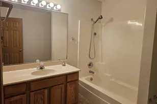 1743 W 86th Ln, Merrillville, IN 46410 - Photo 8