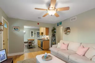 1008 Elmhurst Ave, Valparaiso, IN 46385 - Photo 4