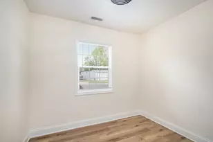 1121 Dekalb St, Gary, IN 46403 - Photo 10