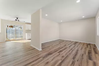 2807 W 63rd Lane, Merrillville, IN 46410 - Photo 4