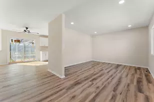 2807 W 63rd Ln, Merrillville, IN 46410 - Photo 4