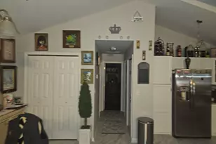 321 Valley Ct, Lowell, IN 46356 - Photo 4