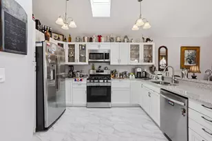 321 Valley Ct, Lowell, IN 46356 - Photo 2