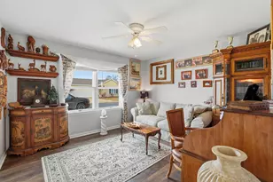 321 Valley Ct, Lowell, IN 46356 - Photo 8