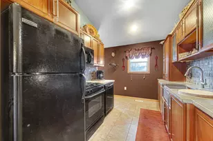 505 N Washington St, Hebron, IN 46341 - Photo 12