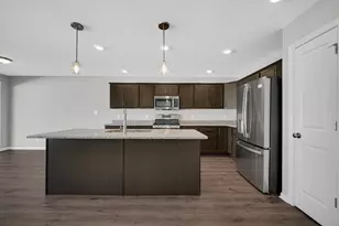 15538 W 101st Ln, Dyer, IN 46311 - Photo 2