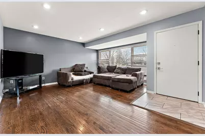 1142 W 72nd Lane, Merrillville, IN 46410 - Photo 2