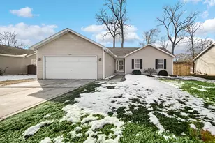 2152 Michael Dr, Portage, IN 46368 - Photo 2