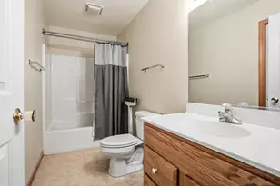 5 Harmel Dr, Valparaiso, IN 46383 - Photo 14