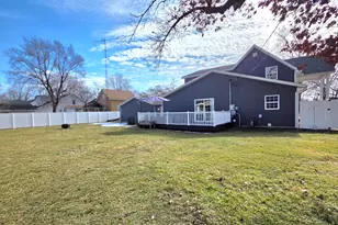 205 W Pearl St, Hamlet, IN 46532 - Photo 52