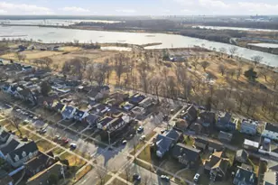 1609 Caroline Ave, Whiting, IN 46394 - Photo 36