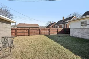 919 171st St, Hammond, IN 46324 - Photo 12