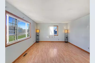 703 N Glenwood Avenue, Griffith, IN 46319 - Photo 2