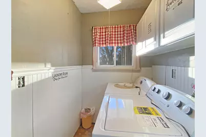 703 N Glenwood Avenue, Griffith, IN 46319 - Photo 16