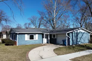 703 N Glenwood Ave, Griffith, IN 46319 - Photo 1