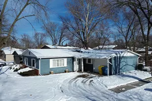 703 N Glenwood Ave, Griffith, IN 46319 - Photo 1