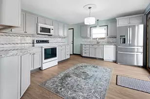 114 S Chase Dr, Crown Point, IN 46307 - Photo 6