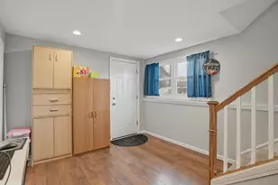 7719 Bigger St, Merrillville, IN 46410 - Photo 14