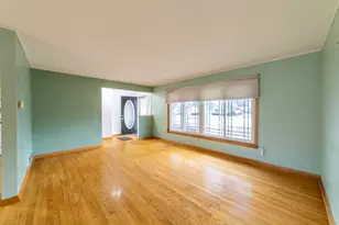 9133 Foliage Ln, Munster, IN 46321 - Photo 6