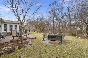 9000 Chestnut Ln, Munster, IN 46321 - Photo 28