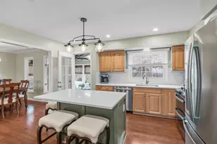 9000 Chestnut Ln, Munster, IN 46321 - Photo 4