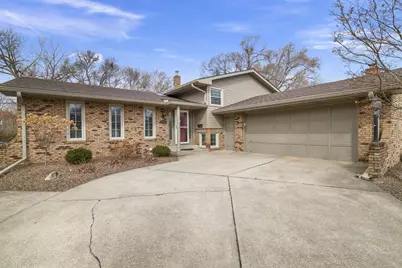 9000 Chestnut Lane, Munster, IN 46321 - Photo 1